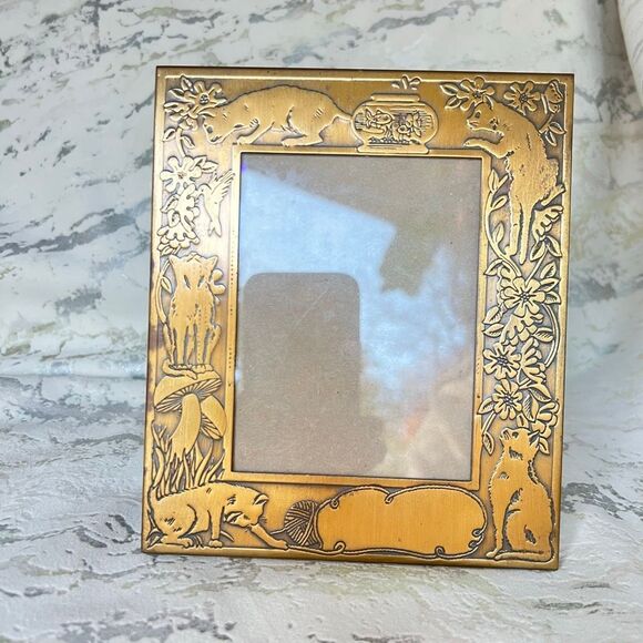 M W CARR and CO art nouveau vintage cat mushroom brass photo frame - Picture 4 of 14
